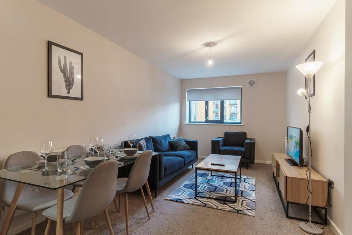 Apartment Spacious 2 Bed In Centre Manchester