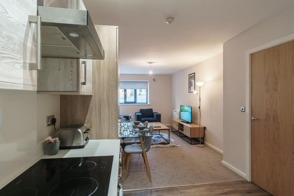 Spacious 2 Bed In Centre Manchester